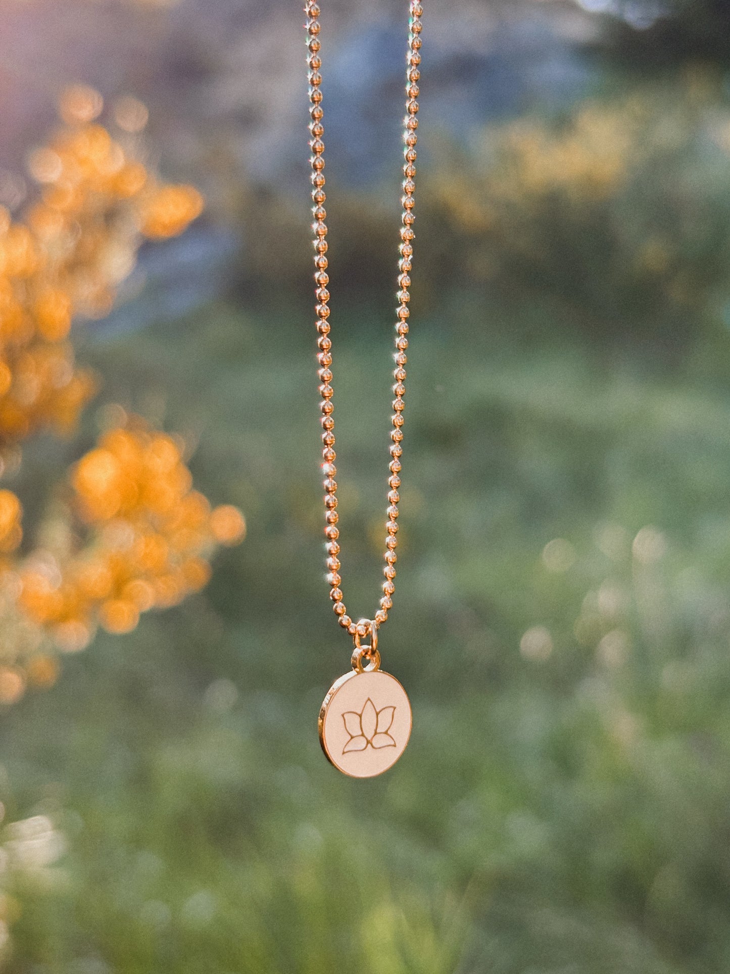 Collana White lotus