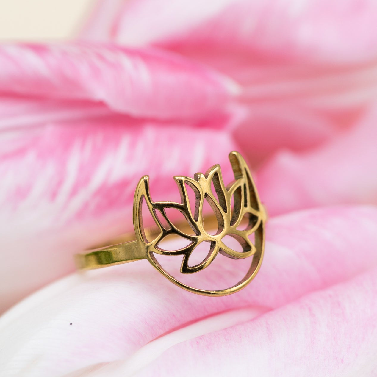 Anello fiore di loto e luna