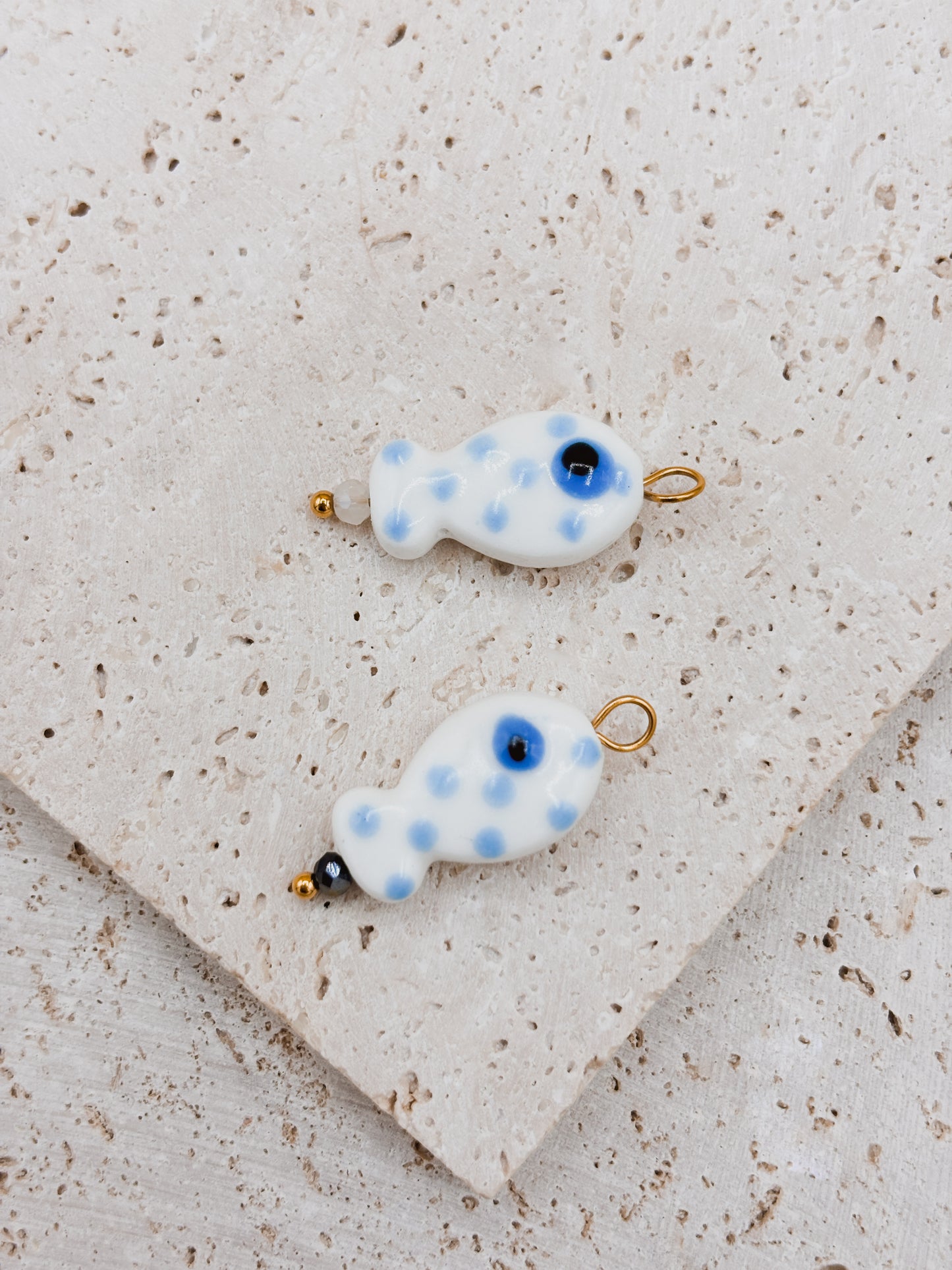 Charm pesciolino ceramica